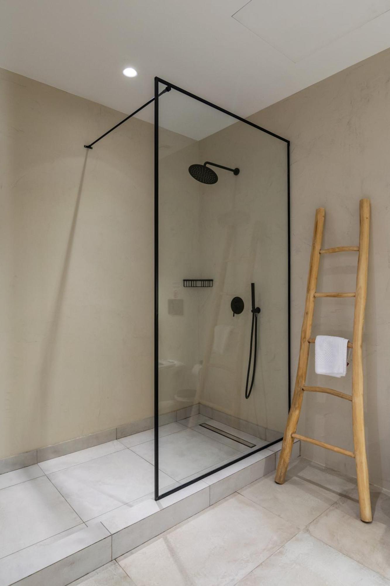 אדאמאס Arco Solium Suites מראה חיצוני תמונה