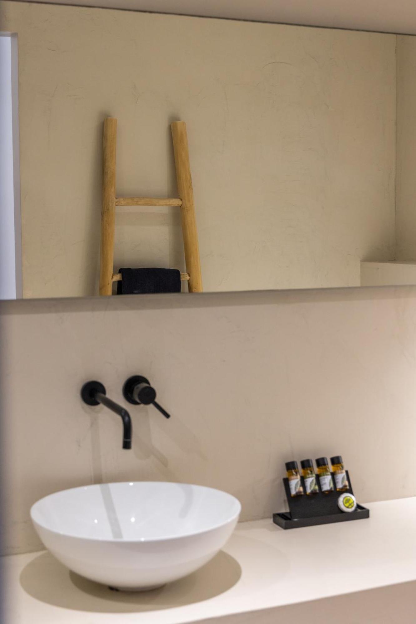 אדאמאס Arco Solium Suites מראה חיצוני תמונה